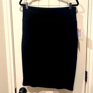 New with Tags LulaRoe “Cassie” skirt XL